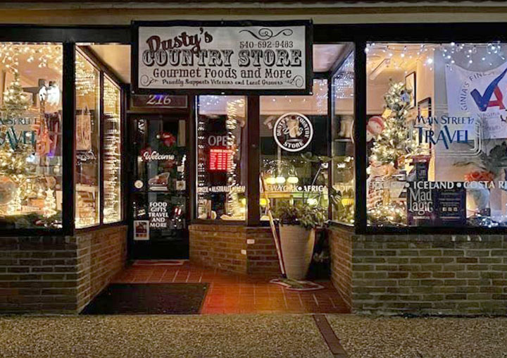 >Dusty's Country Store